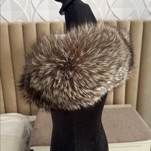 SAGA FOX FUR WRAP COLLAR STOLE